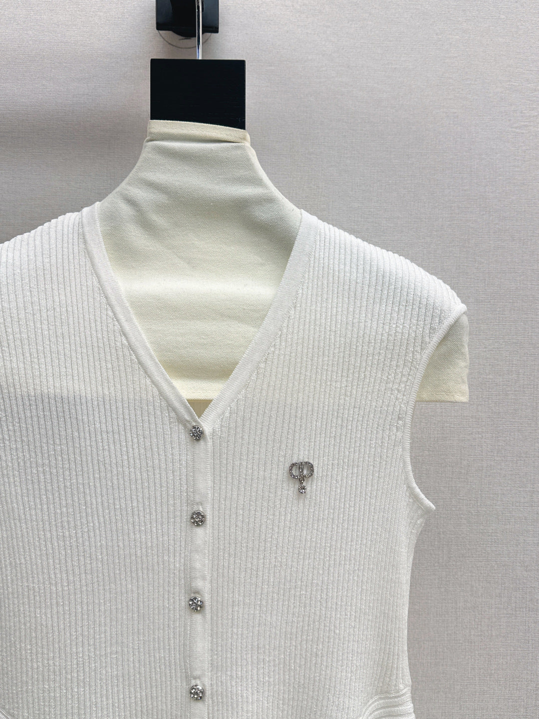 CD 25fw knitted vest