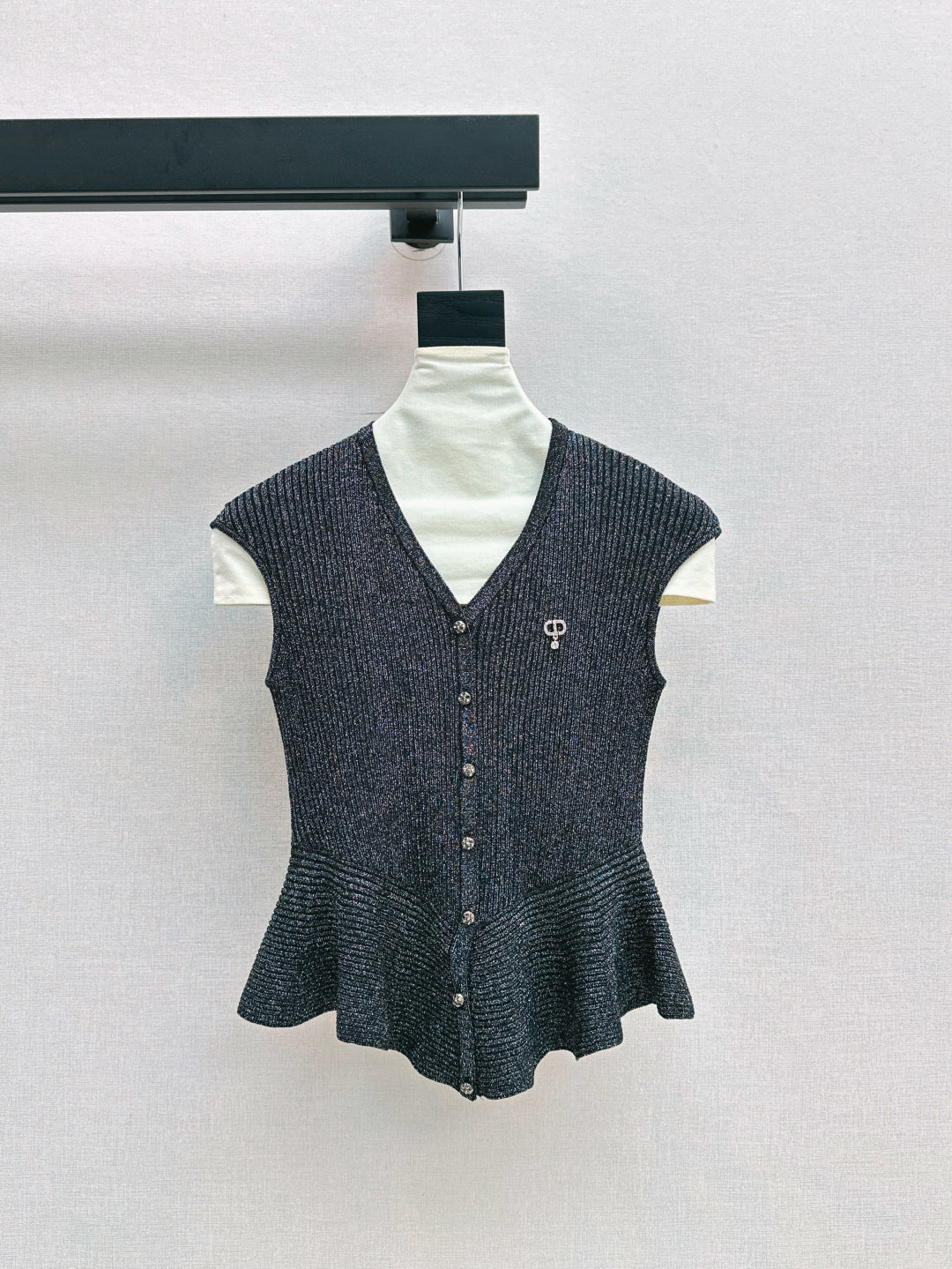 CD 25fw knitted vest