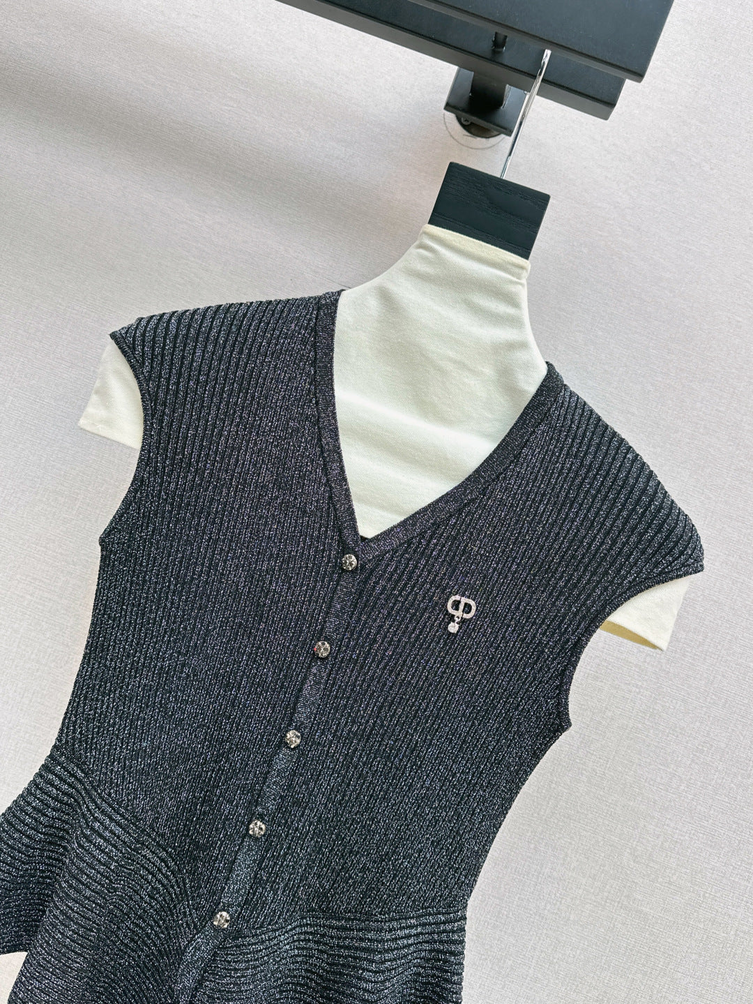 CD 25fw knitted vest