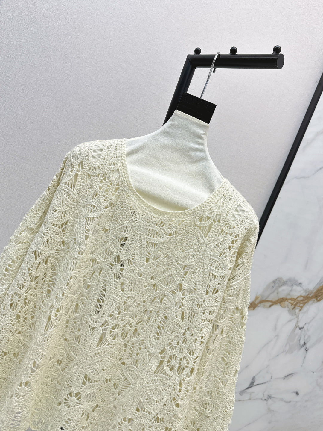 Brune 25fw cashmere hollow sweater