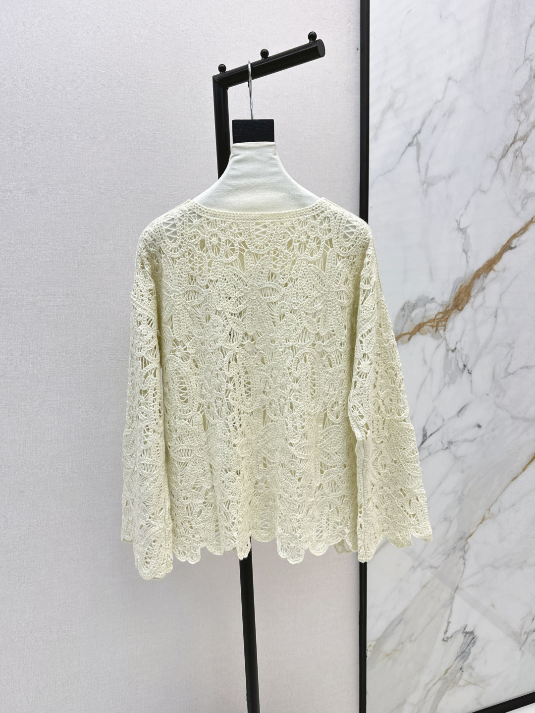 Brune 25fw cashmere hollow sweater
