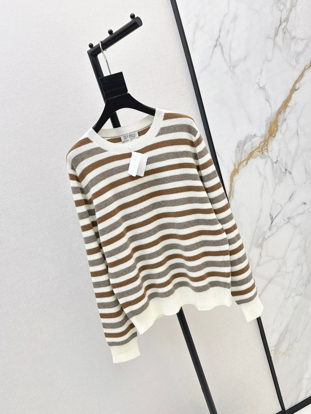 Brune 25fw knitted sweater