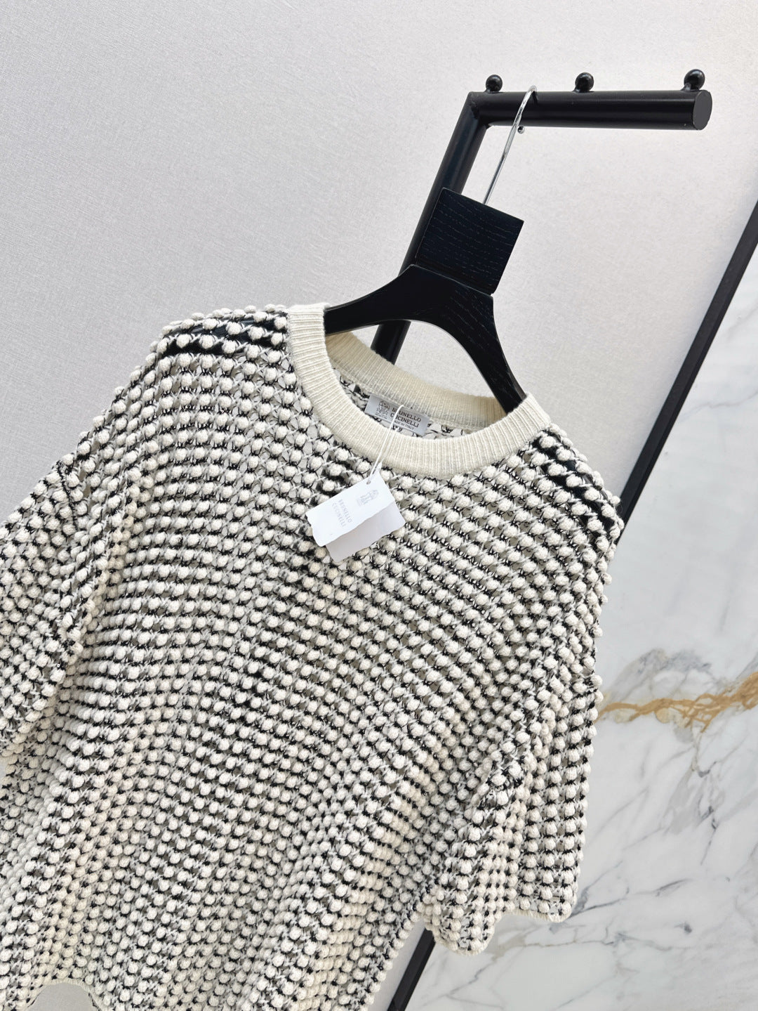 Brune 25fw hollow sweater