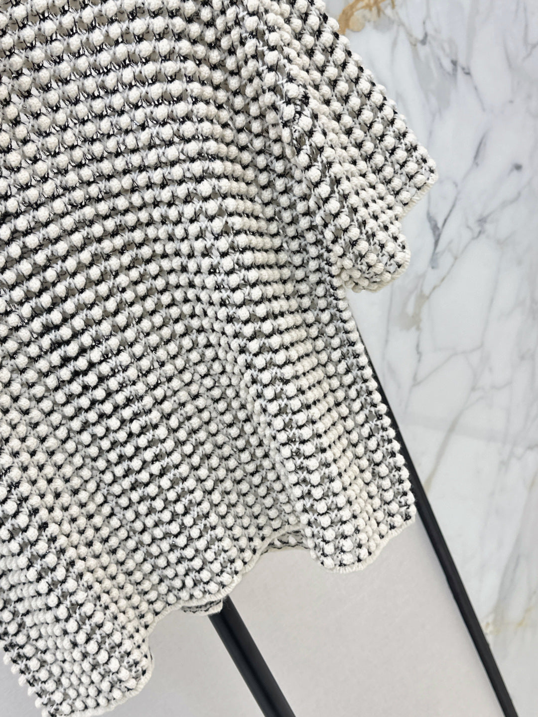Brune 25fw hollow sweater
