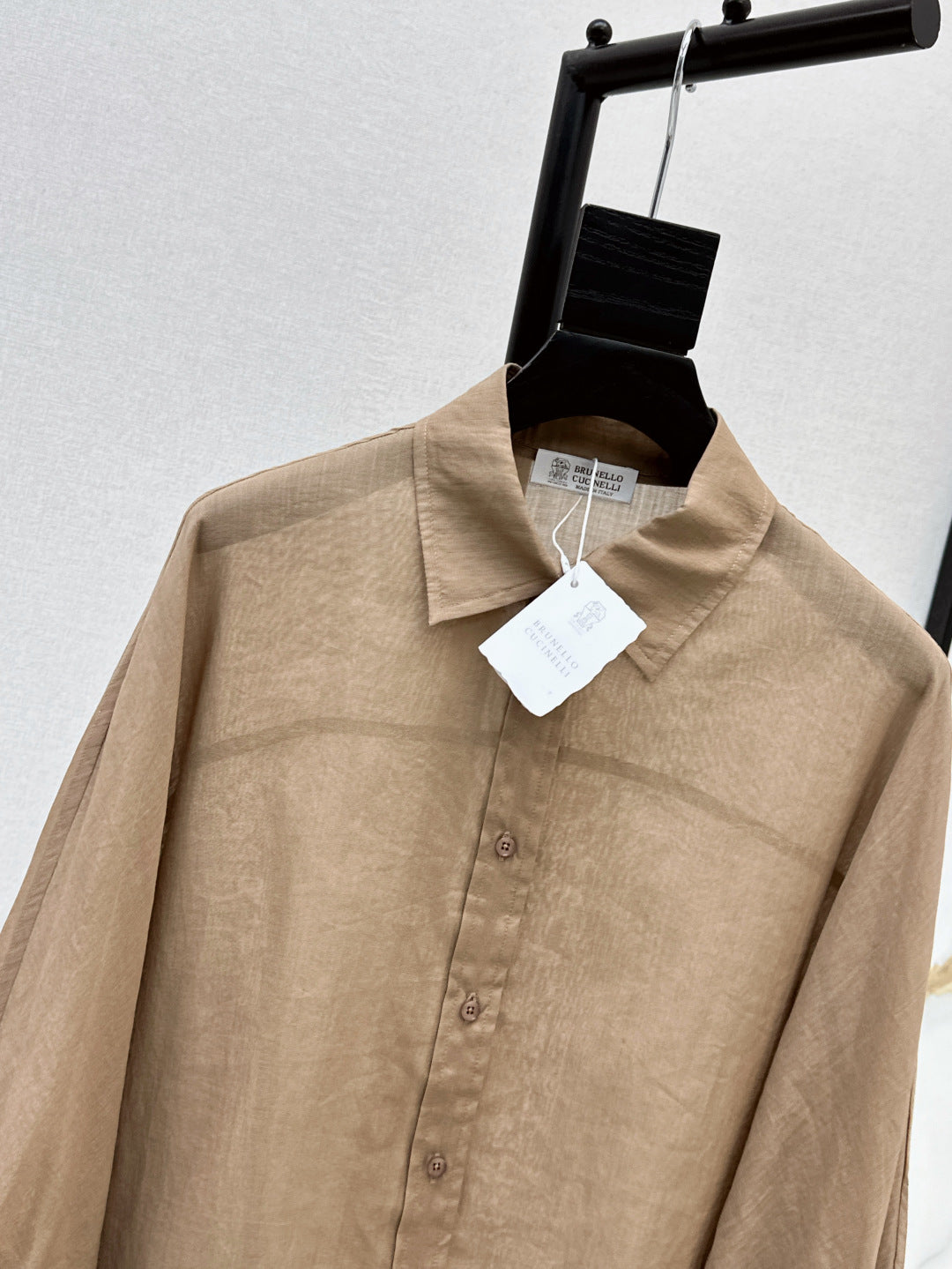 Brune 25fw linen shirt