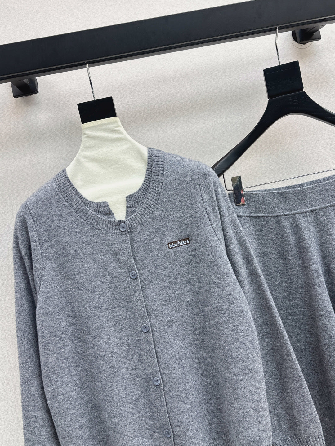 Max 25fw knitted suit