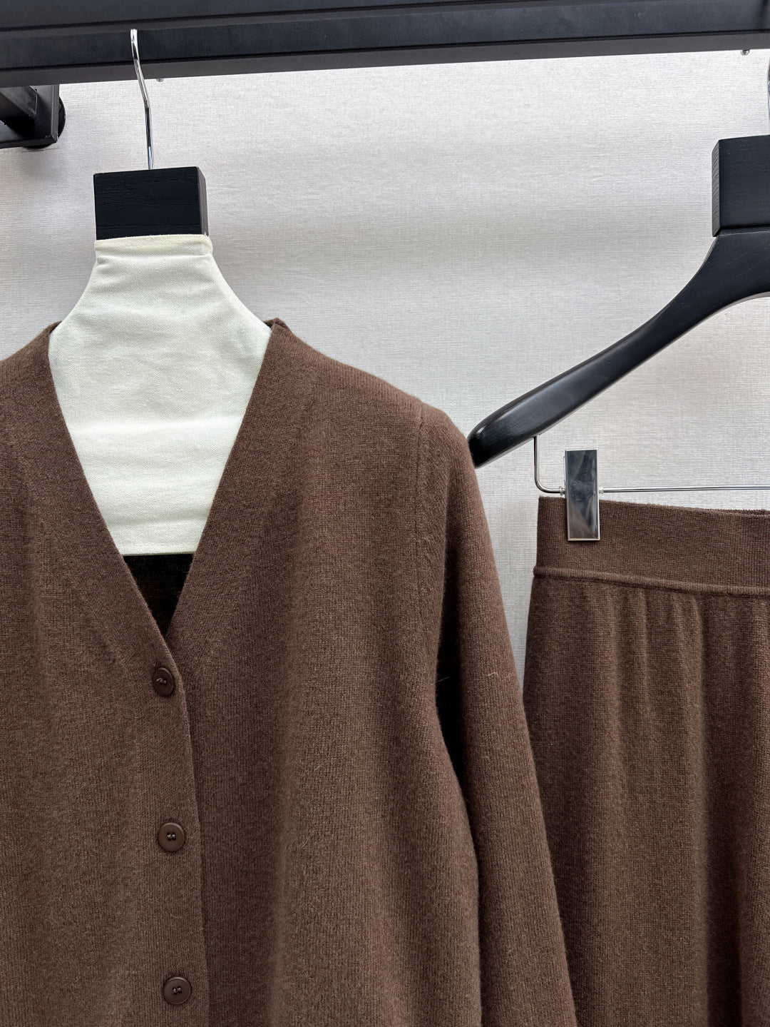 Loro 25fw knitted suit