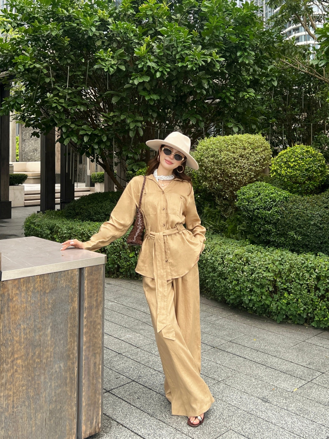 Loro 25fw linen pants