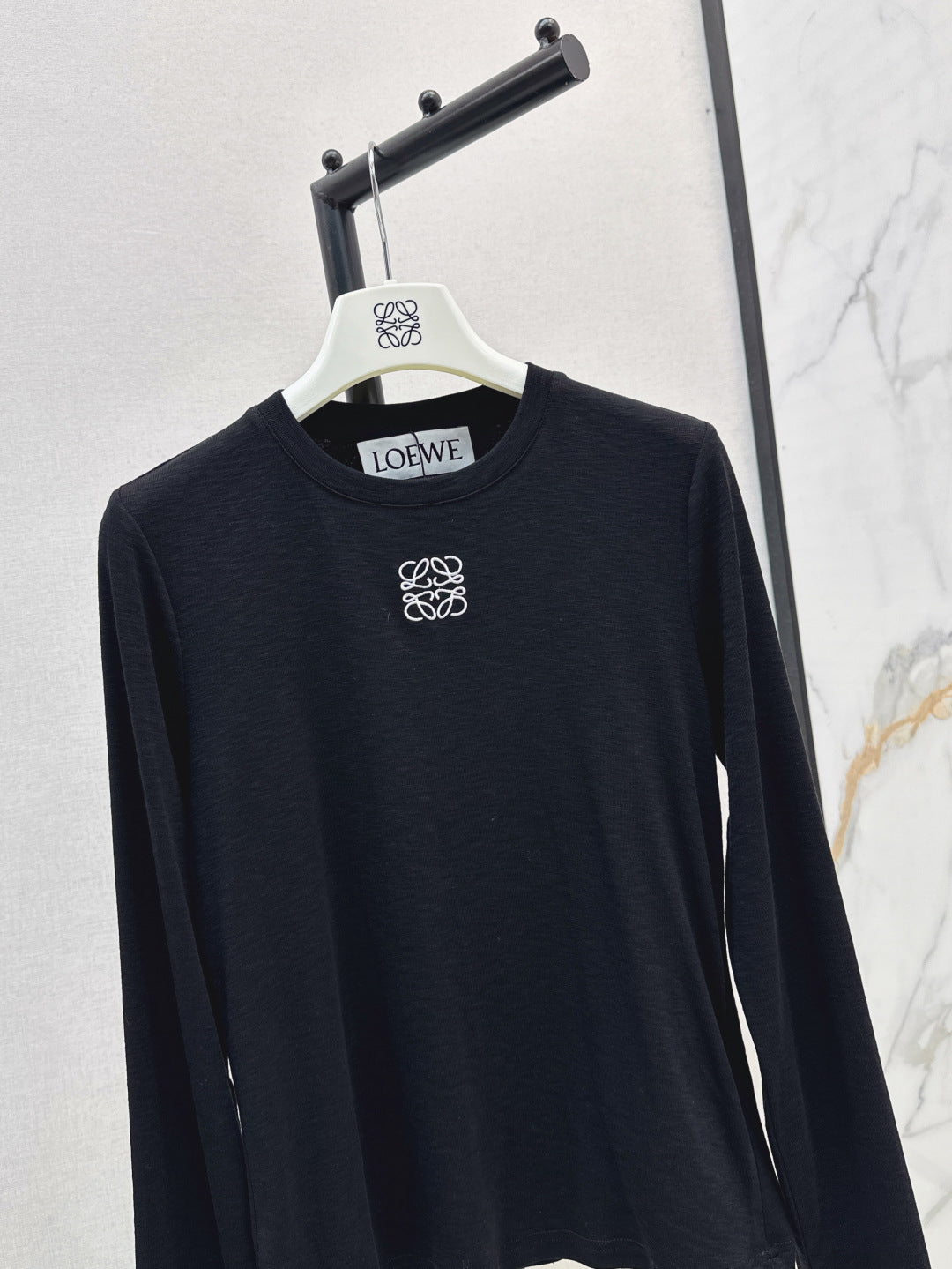 Loe 25fw knitted sweater