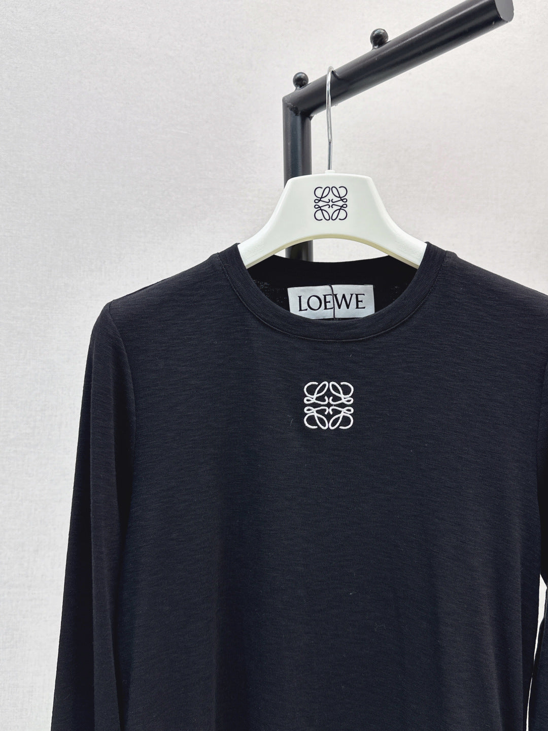 Loe 25fw knitted sweater