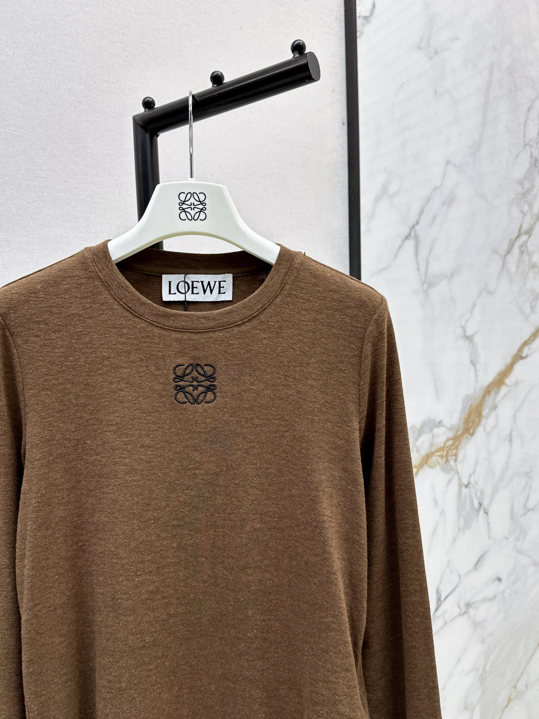 Loe 25fw knitted sweater