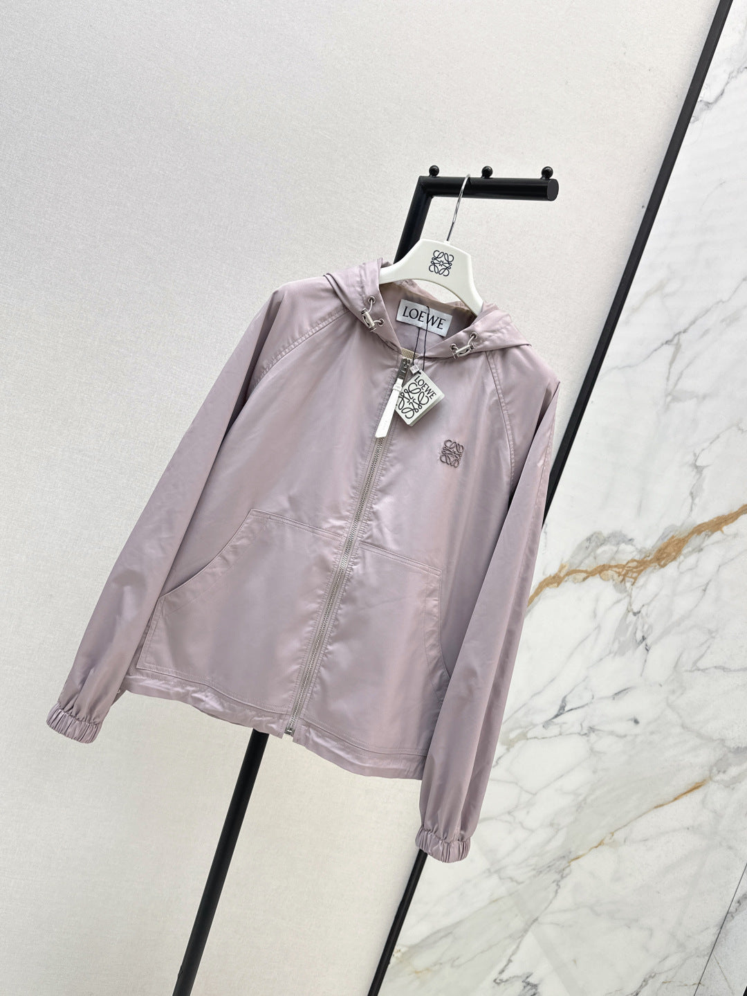 Loe 25fw hooded jacket