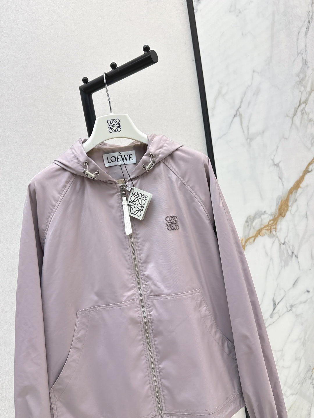 Loe 25fw hooded jacket