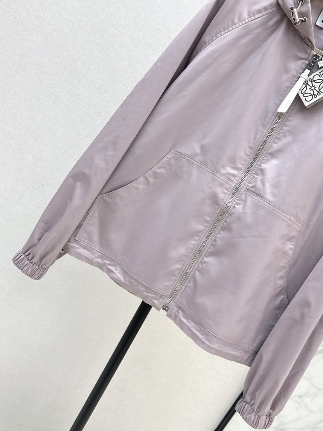Loe 25fw hooded jacket