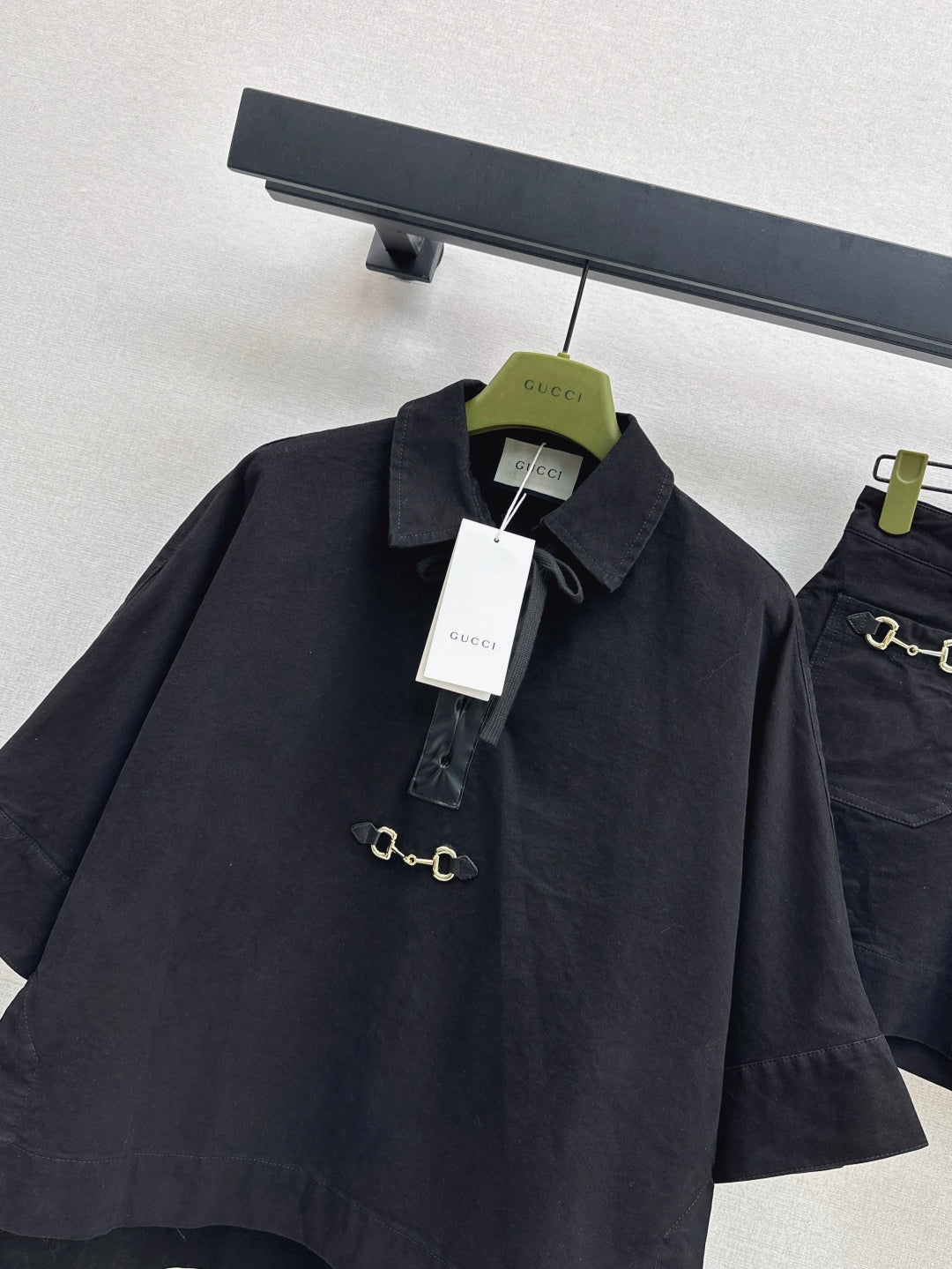 Guc 25fw suit