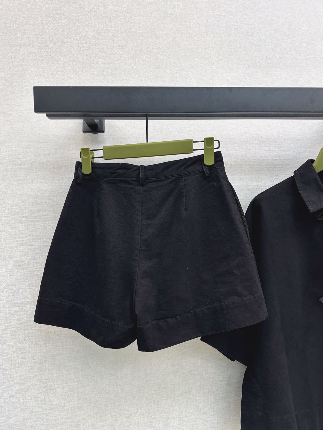 Guc 25fw suit