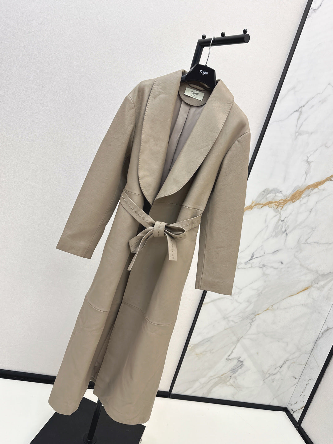 Fend 25fw leather coat