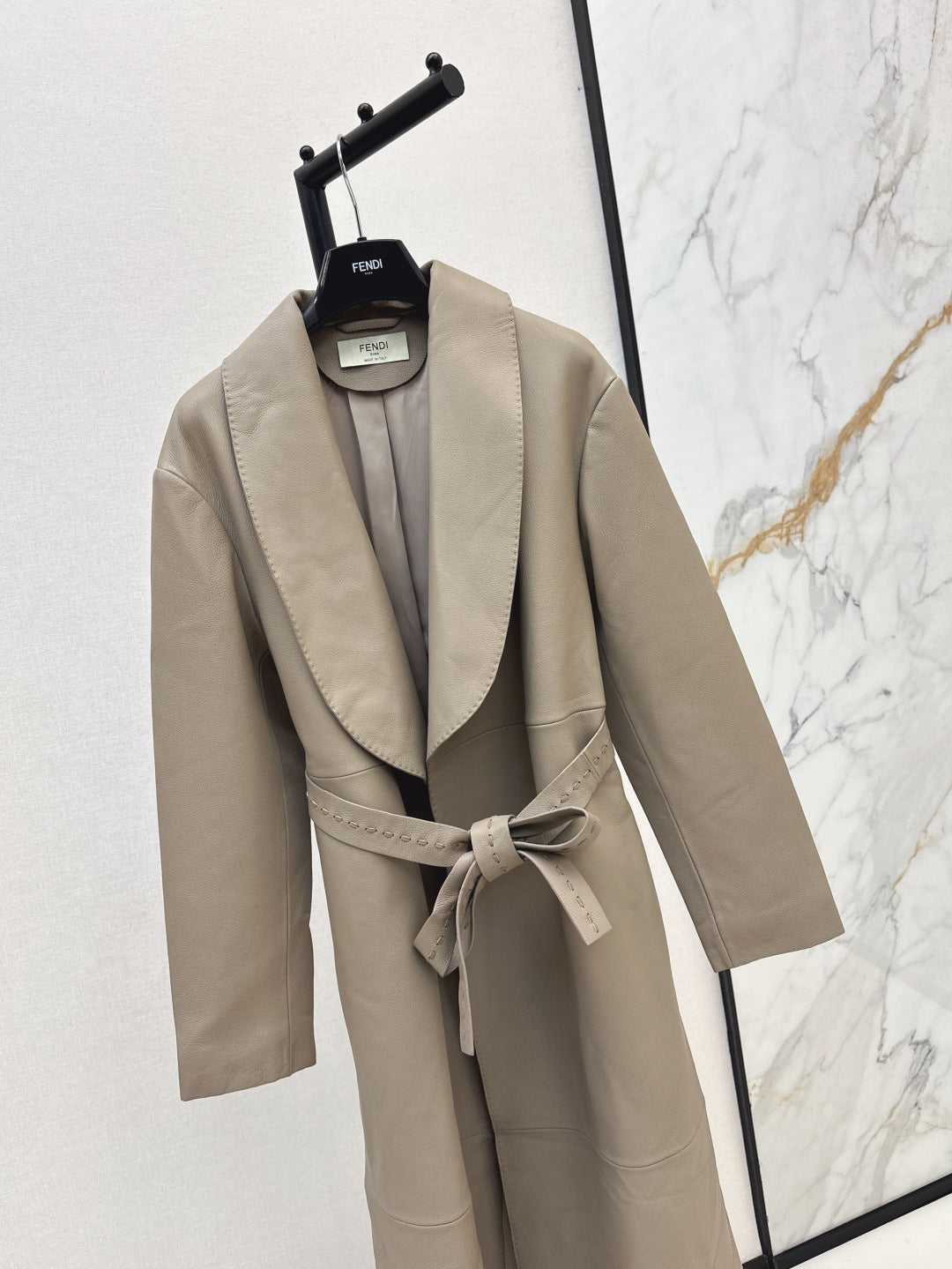Fend 25fw leather coat