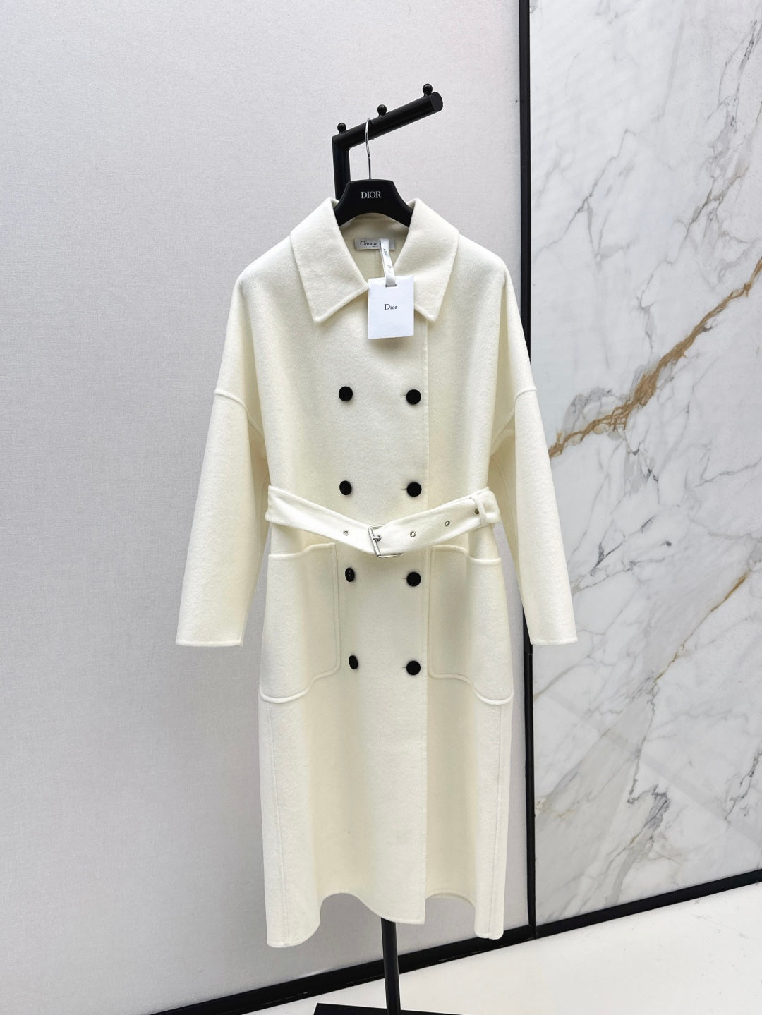 CD 25fw cashmere coat