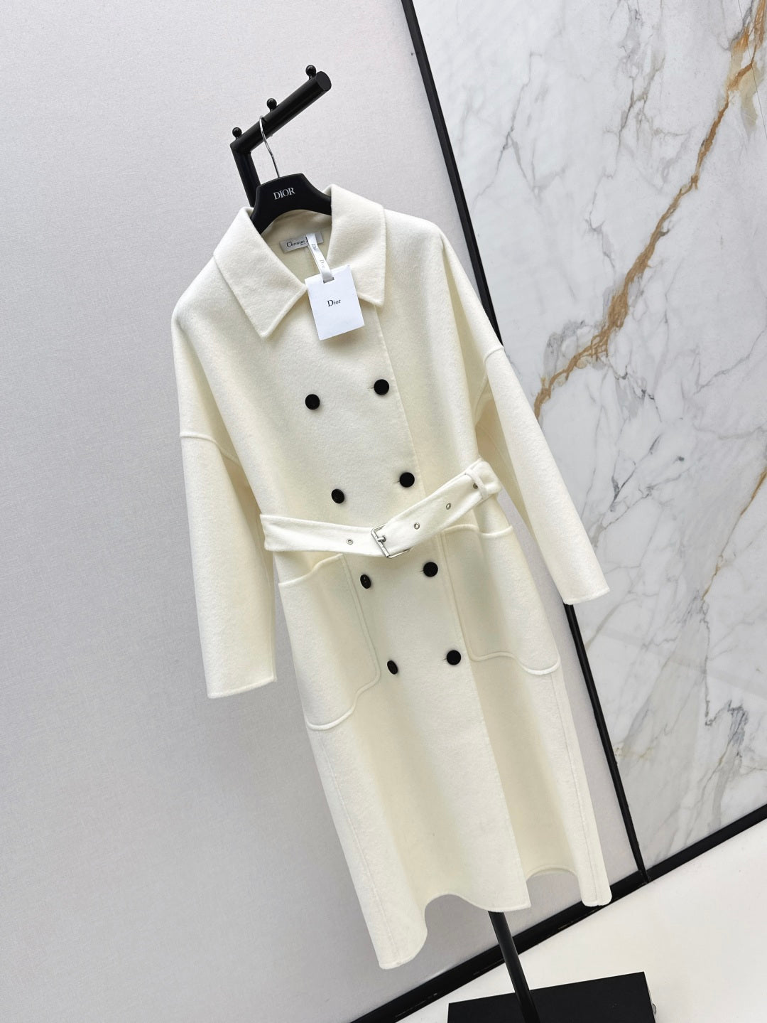 CD 25fw cashmere coat