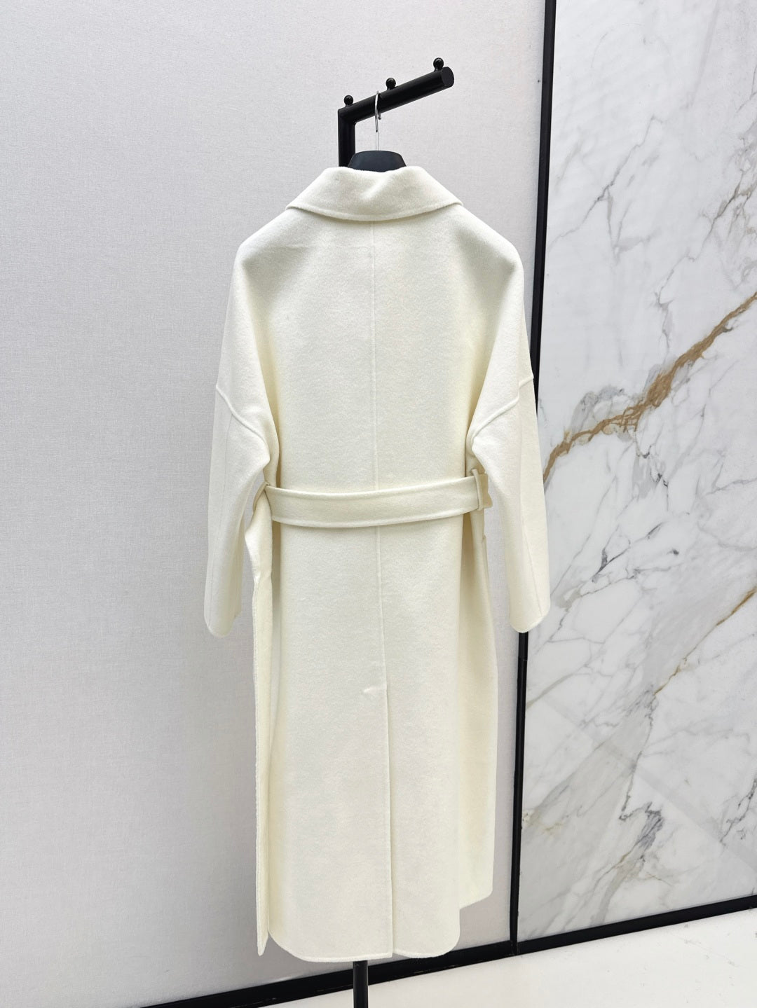CD 25fw cashmere coat