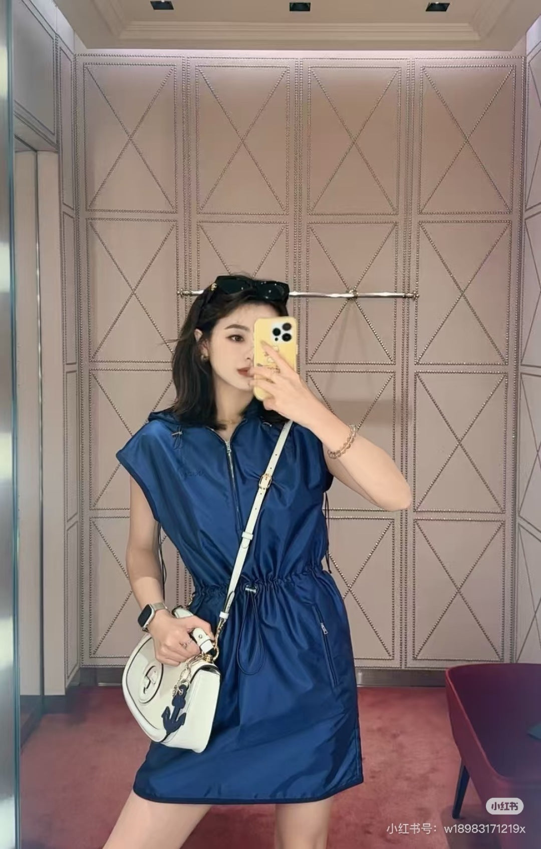 Guc 25fw sleeveless dress