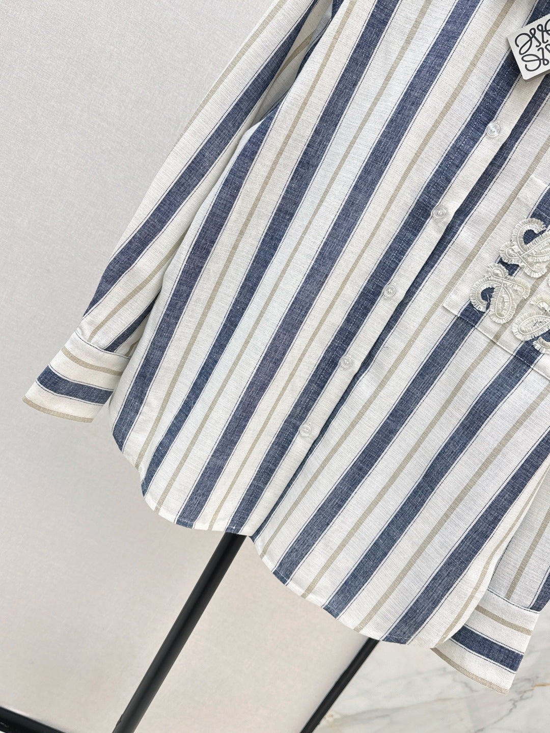 Loe 25fw linen shirt