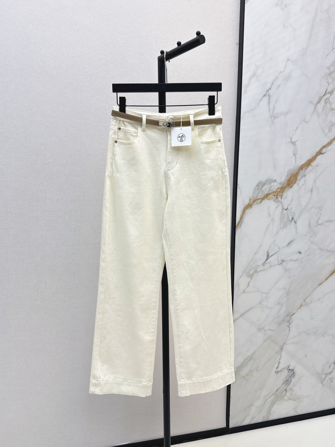 Herm 25fw straight jeans
