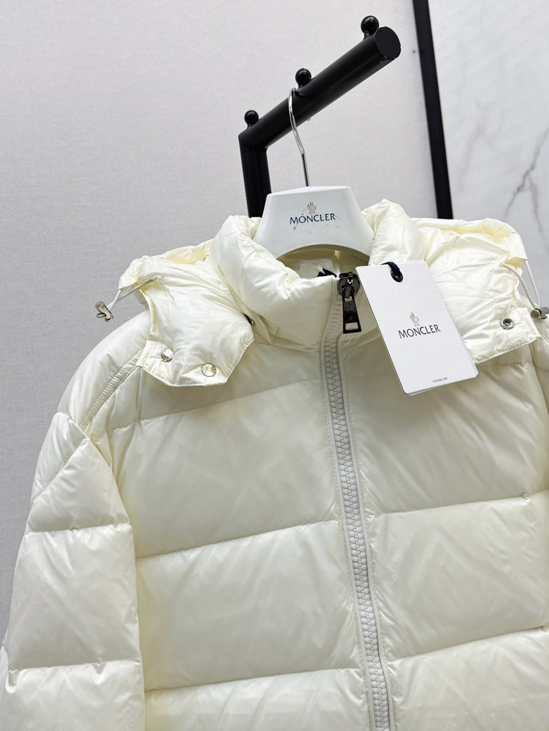 Monc 25fw down jacket