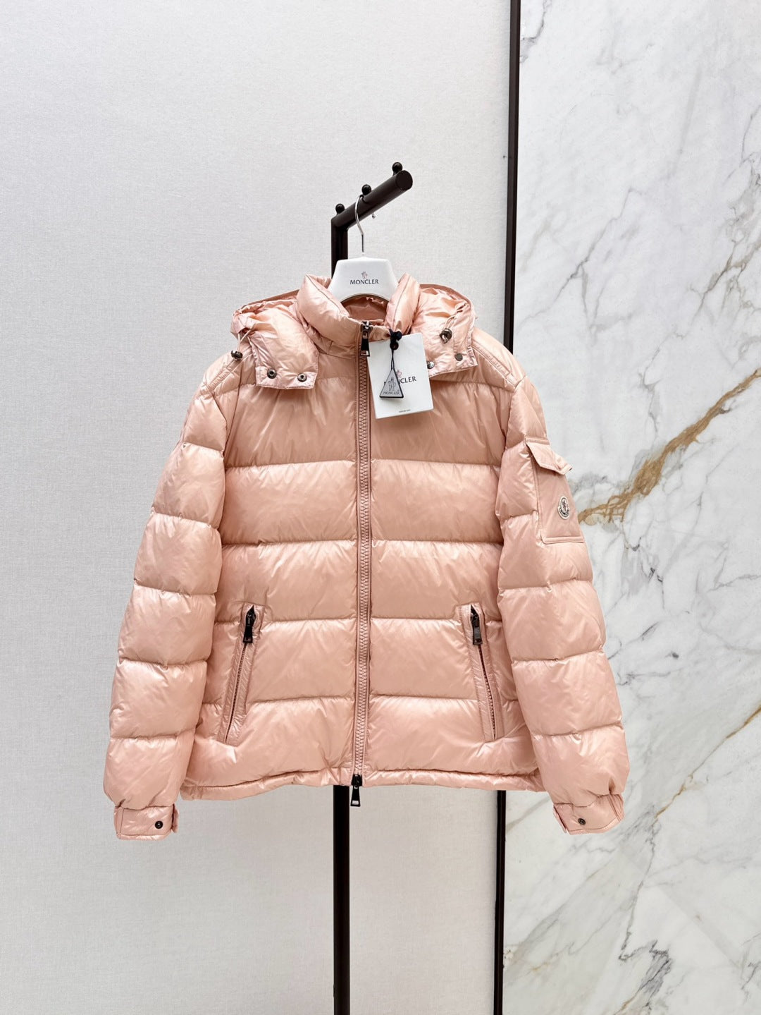 Monc 25fw down jacket