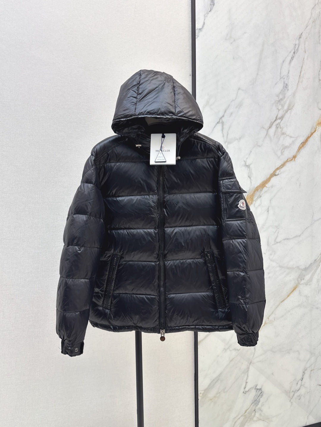 Monc 25fw down jacket