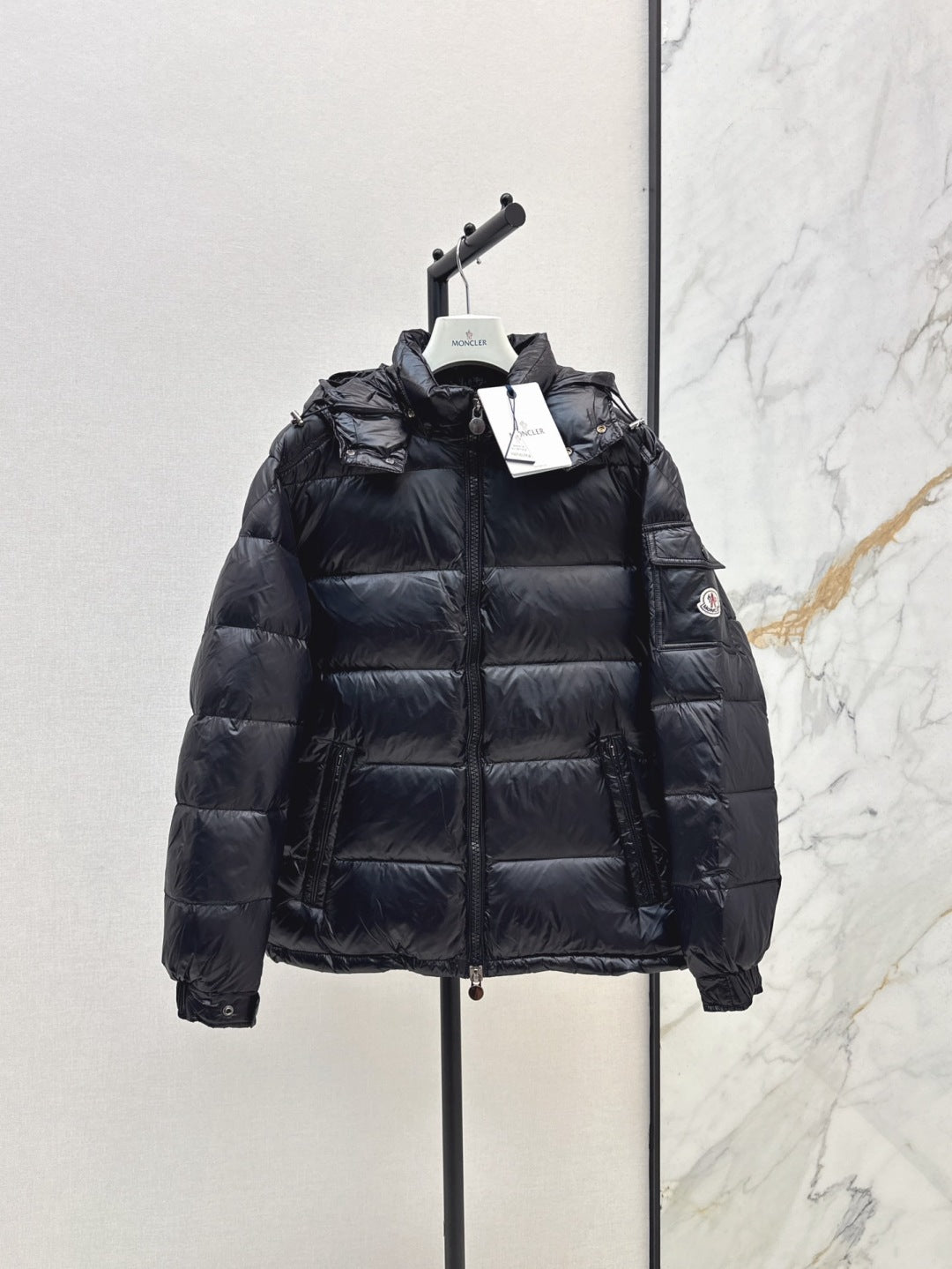Monc 25fw down jacket
