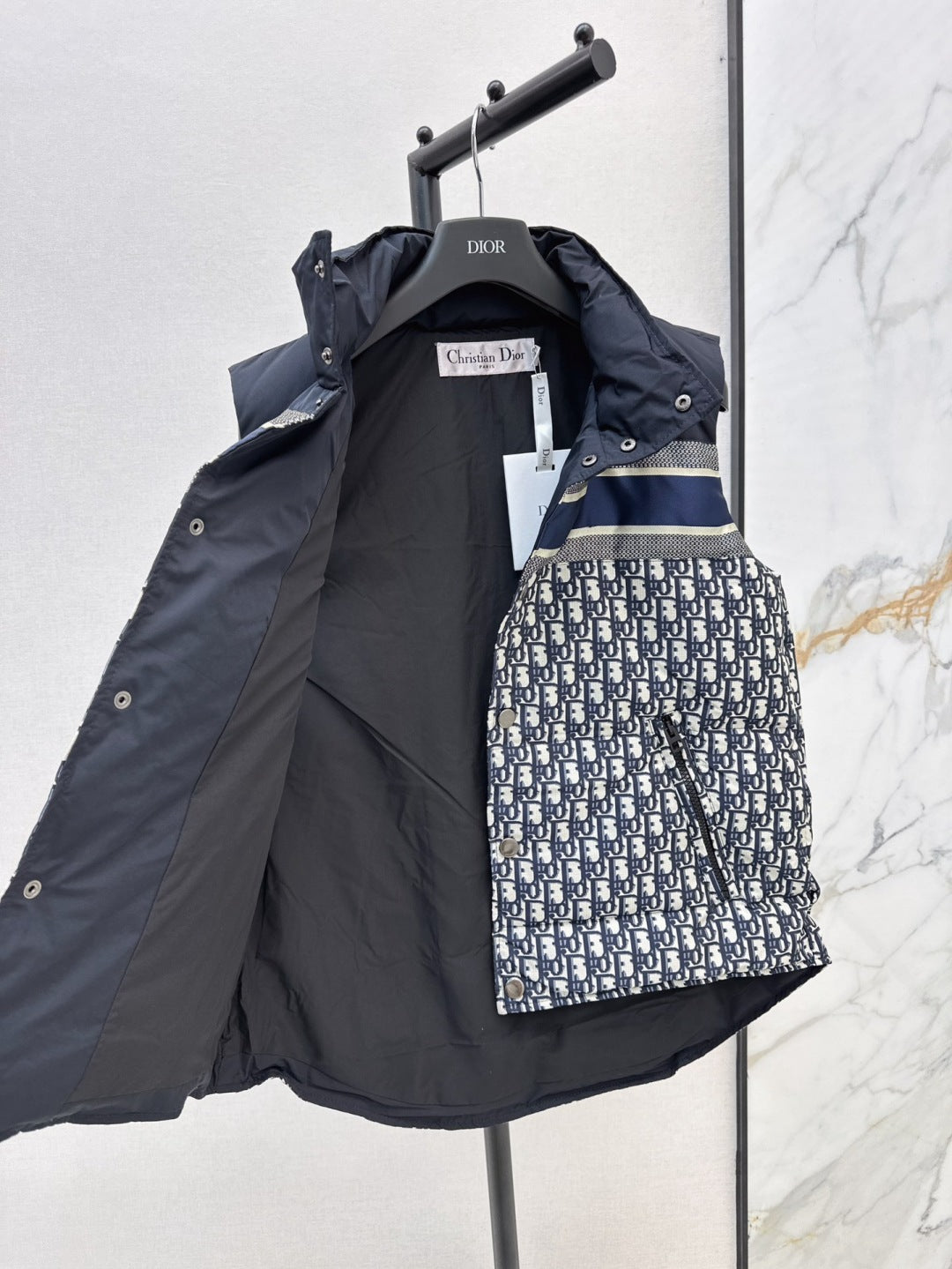 CD 25fw down vest