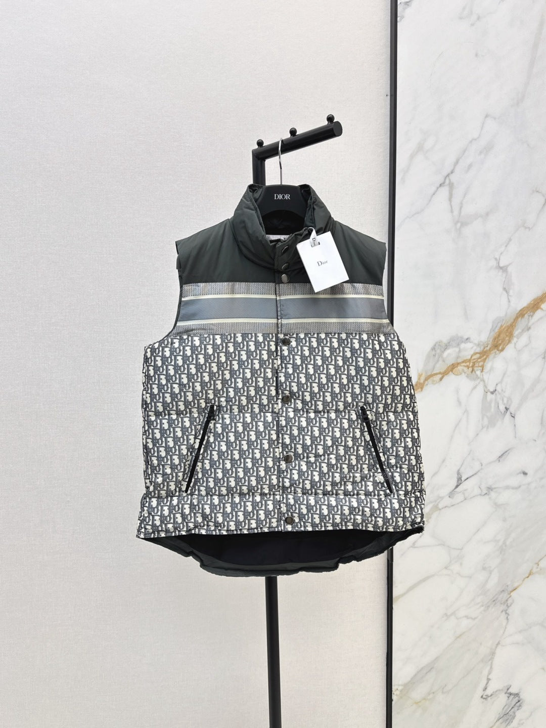 CD 25fw down vest