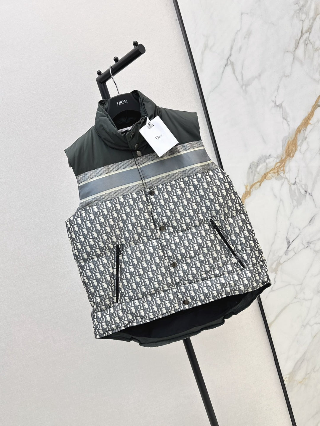 CD 25fw down vest