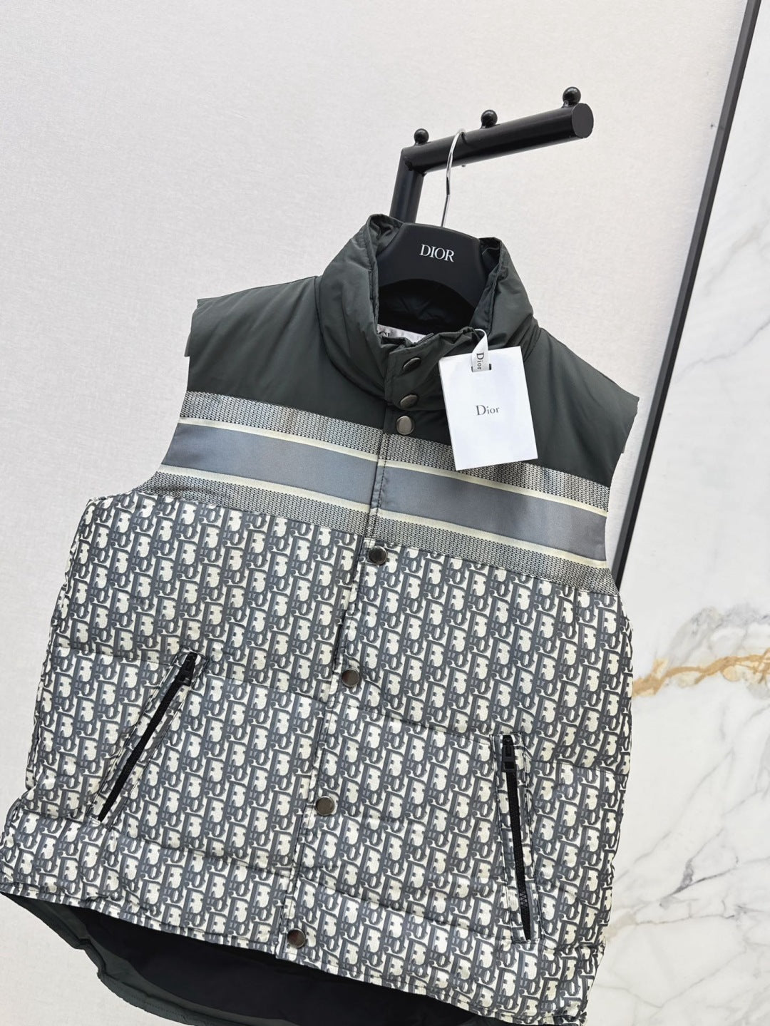 CD 25fw down vest