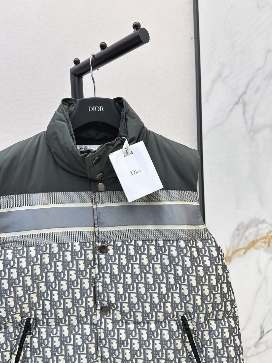 CD 25fw down vest