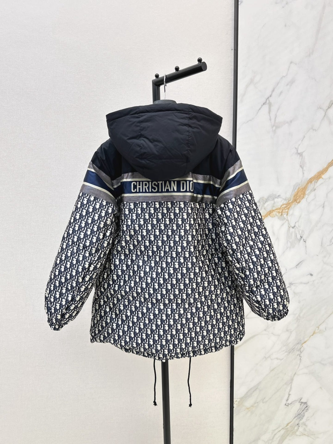 CD 24fw reversible down jacket