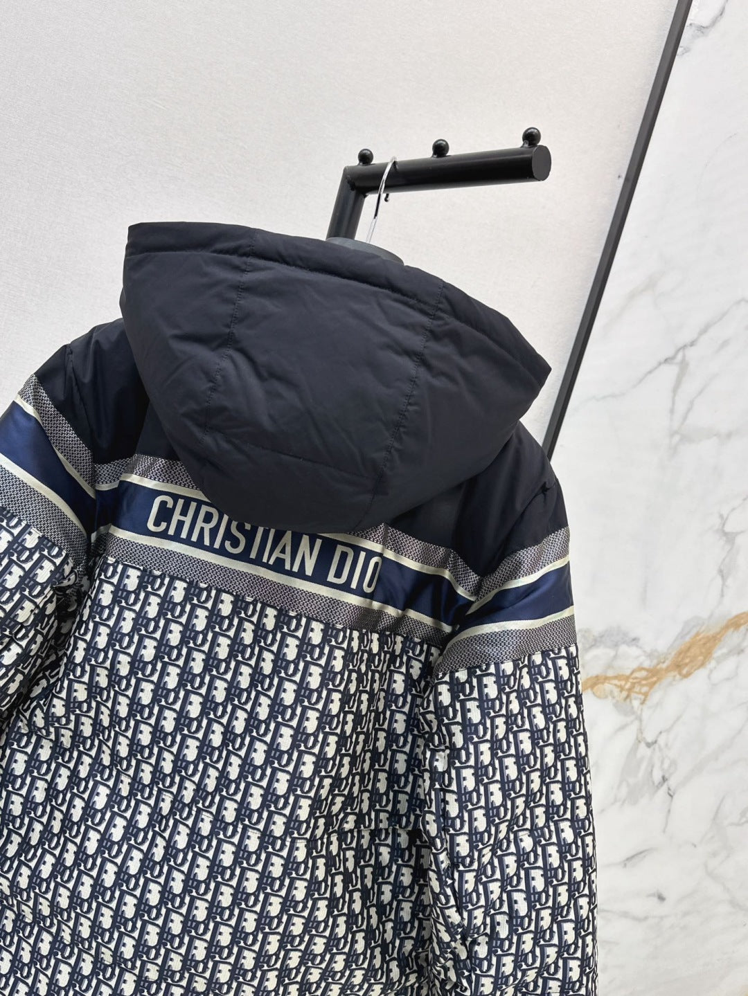 CD 24fw reversible down jacket