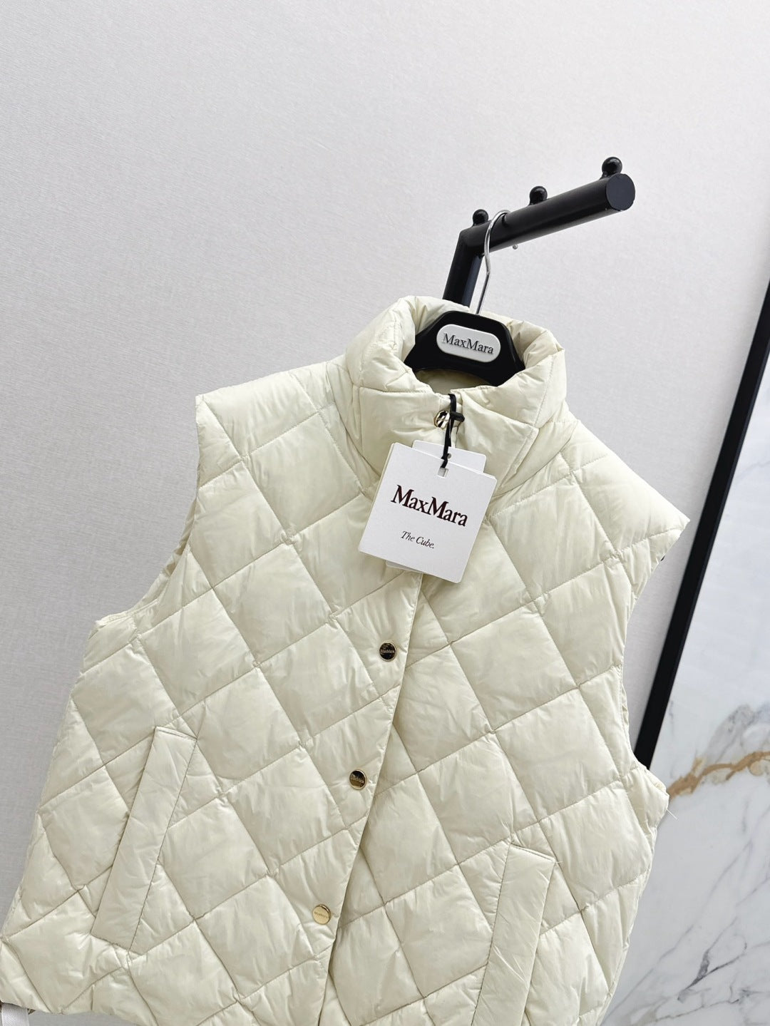 Max 25fw down vest