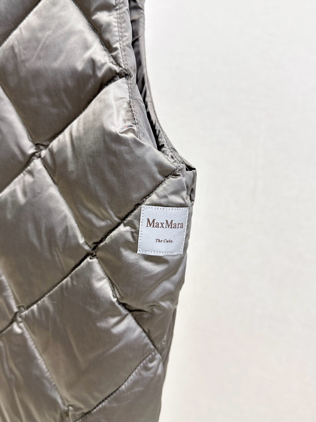 Max 25fw down vest