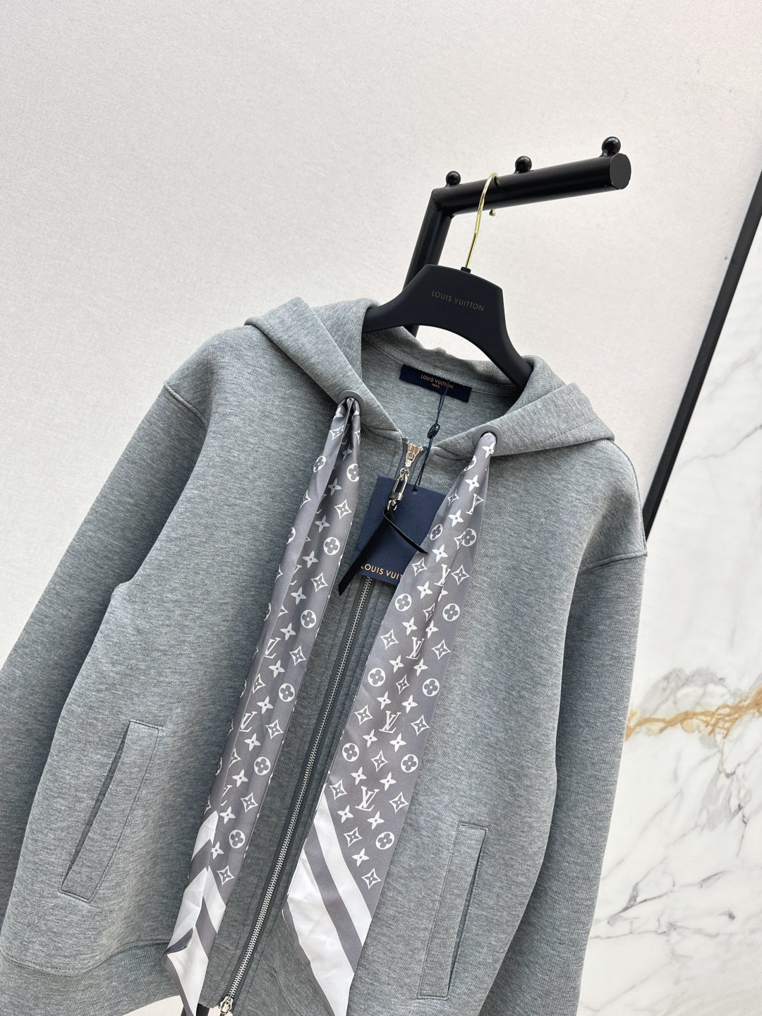 Louis 25fw scarf jacket