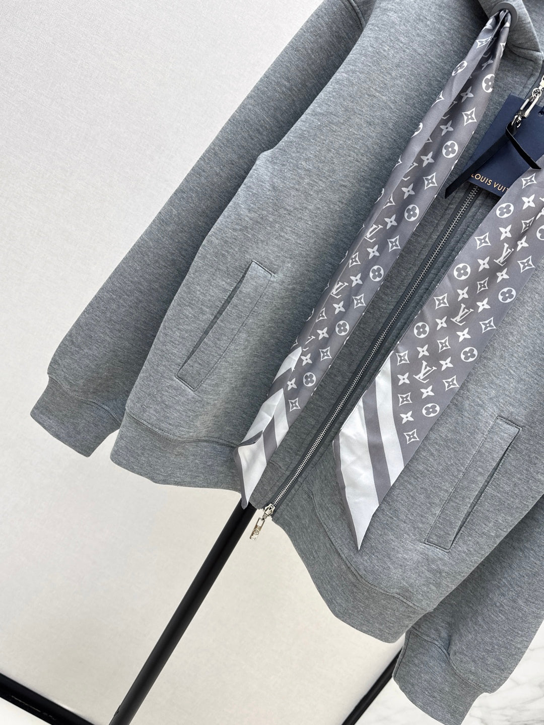 Louis 25fw scarf jacket