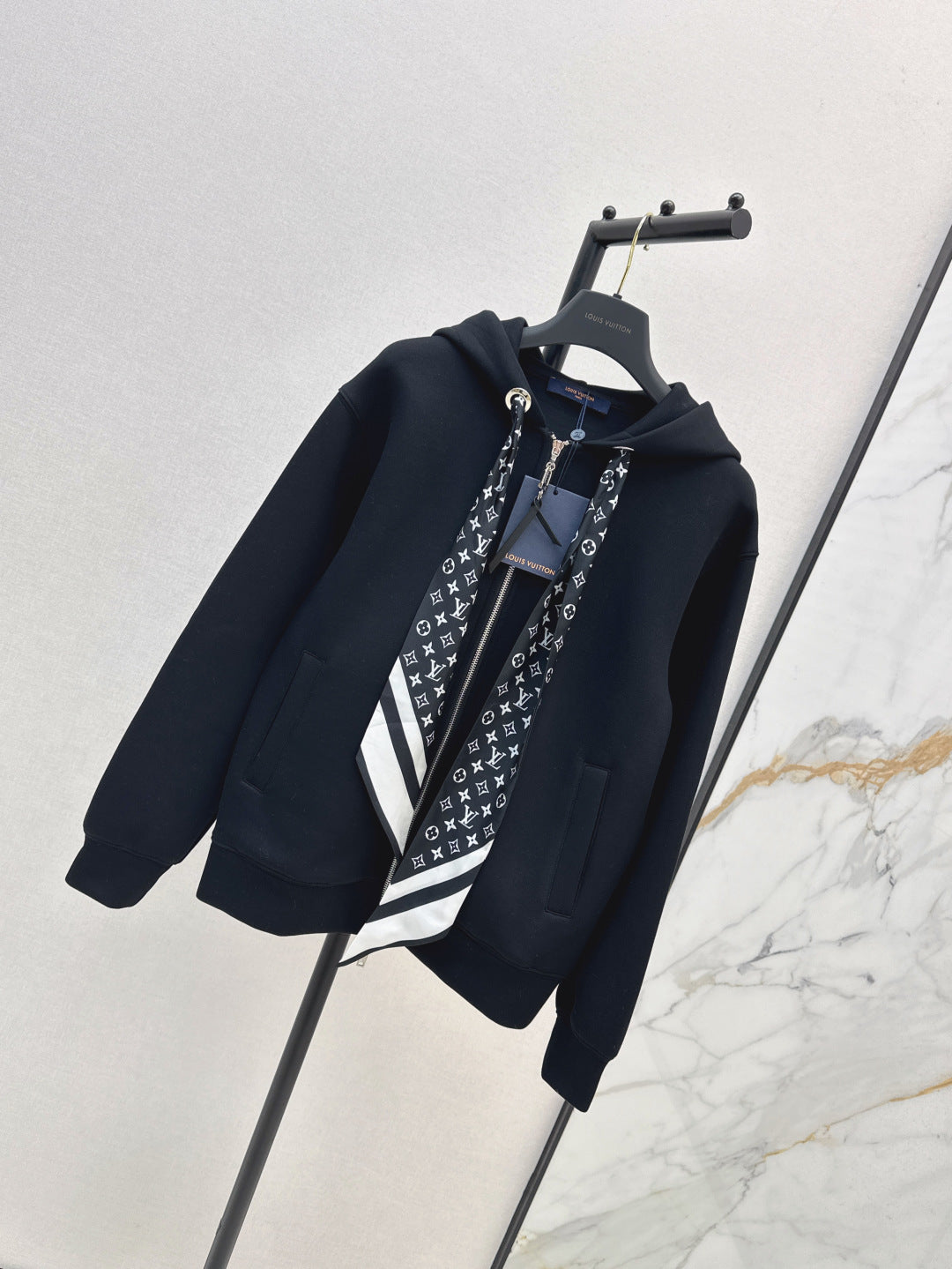 Louis 25fw scarf jacket