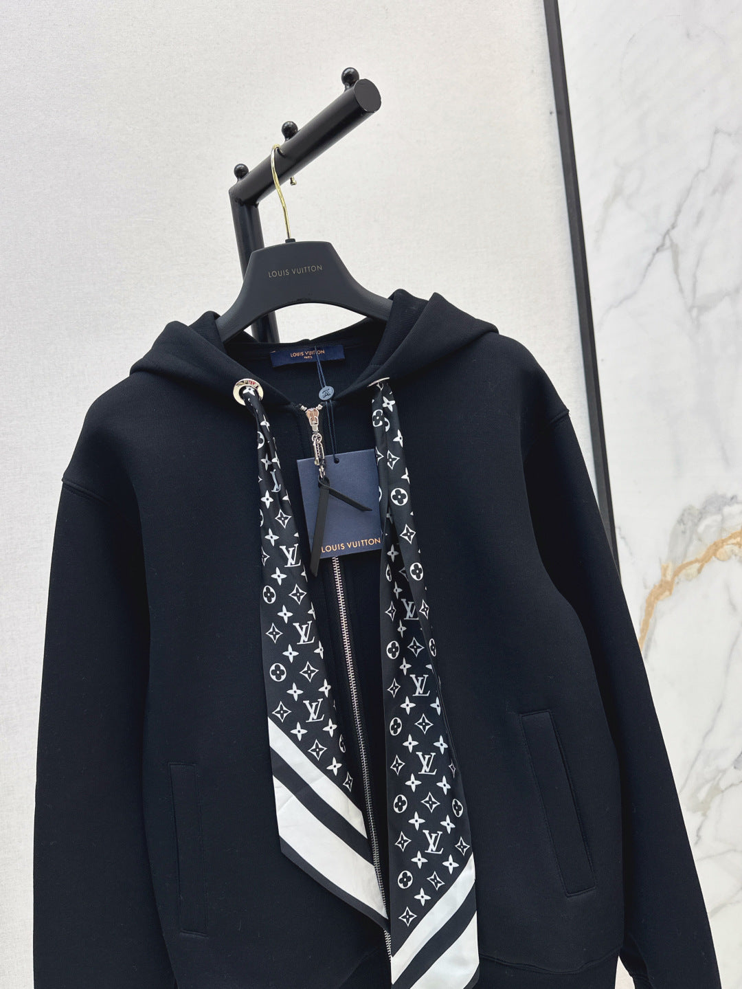Louis 25fw scarf jacket