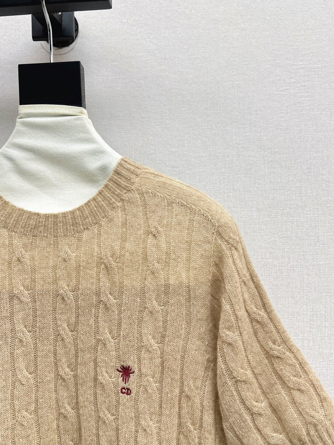 CD 25fw knitted sweater