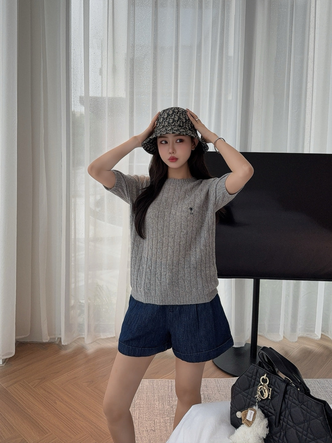 CD 25fw knitted sweater
