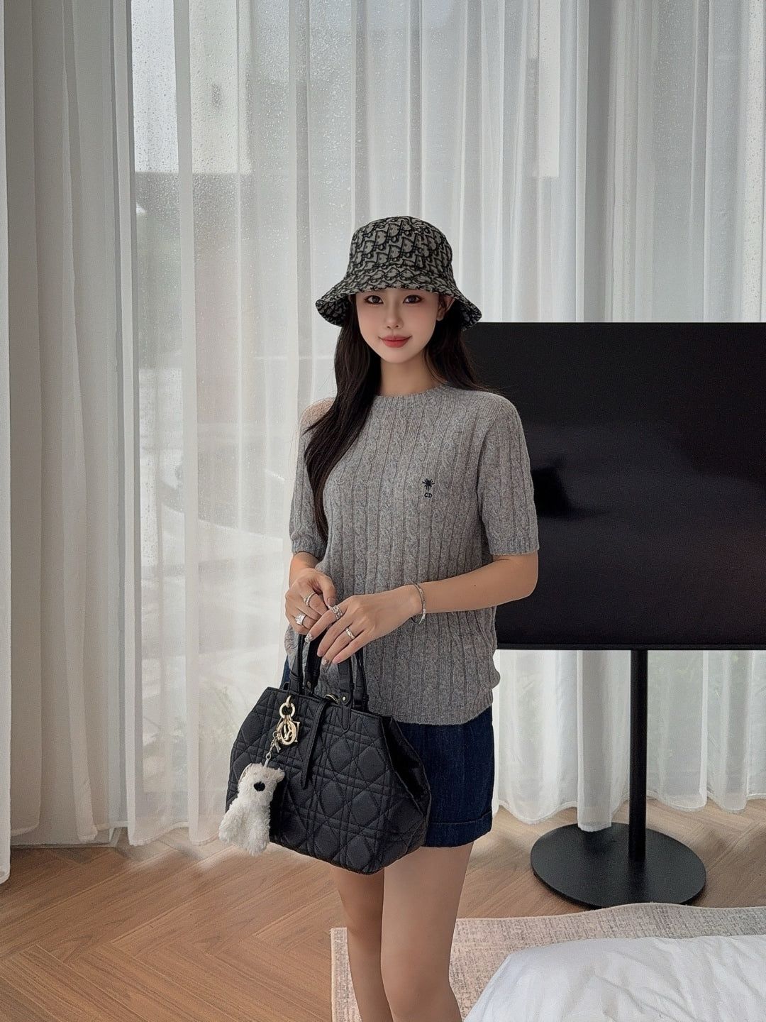 CD 25fw knitted sweater