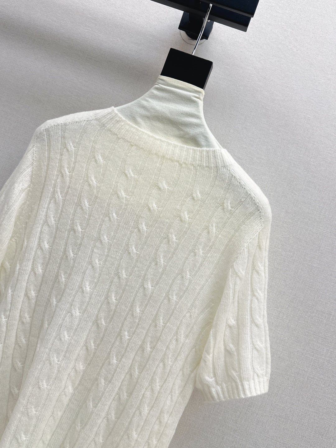 CD 25fw knitted sweater
