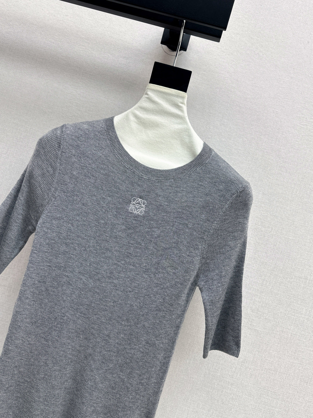 Loe 25fw knitted sweater